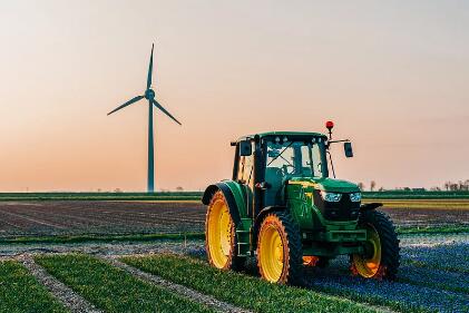 Tractor