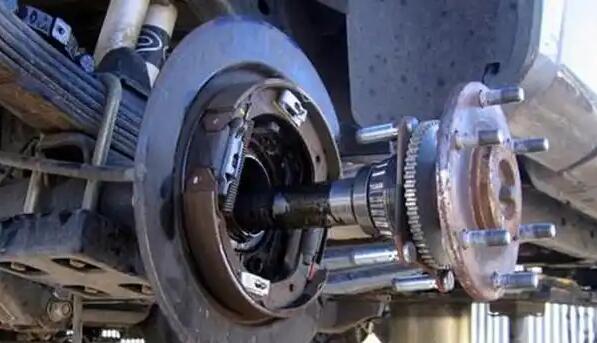 How to replace automobile wheel hub bearings?